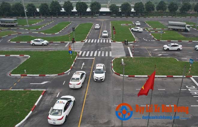 Thi Thử 120 Tình Huống Giao Thông Mô Phỏng